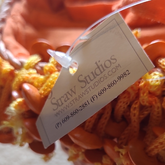 Straw Studios NWT Pink & Orange Woven Straw Totes With Button Trim - Picture 2 of 9